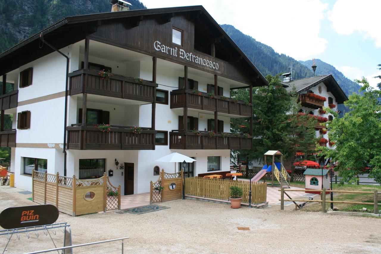 Garni Defrancesco Hotel กัมปีเตลโลดีฟัสซา ภายนอก รูปภาพ
