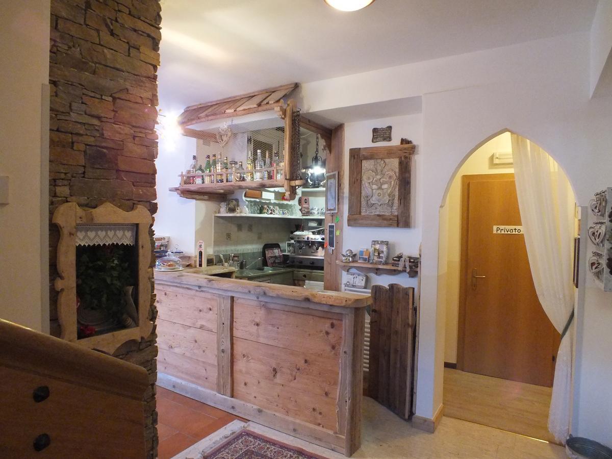 Garni Defrancesco Hotel กัมปีเตลโลดีฟัสซา ภายนอก รูปภาพ