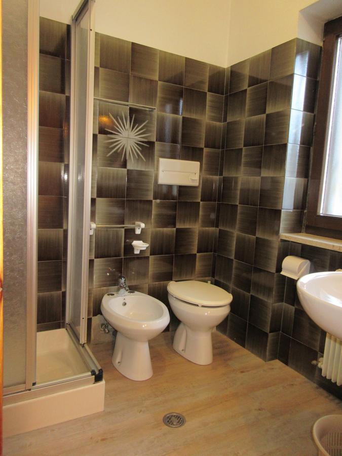 Garni Defrancesco Hotel กัมปีเตลโลดีฟัสซา ภายนอก รูปภาพ